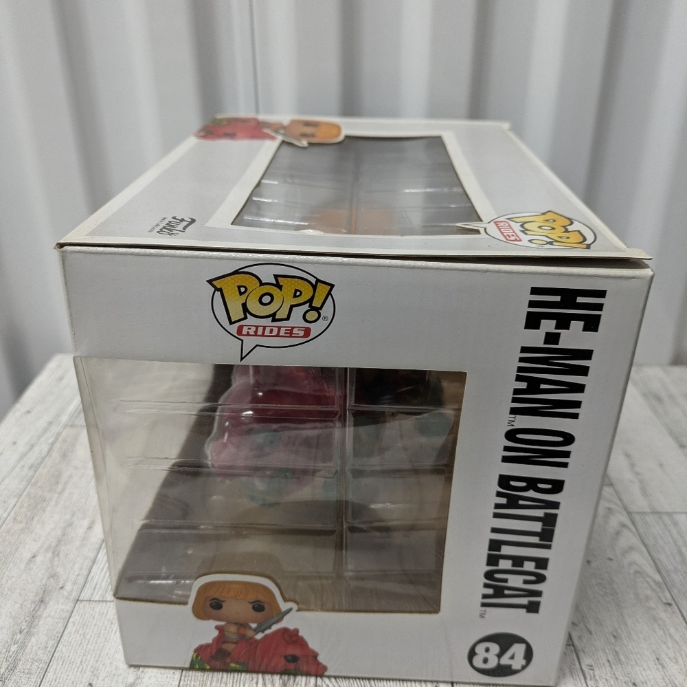 Funko Pop 84 Rides He-Man on Battlecat - Red and Green - Picture 4 of 6